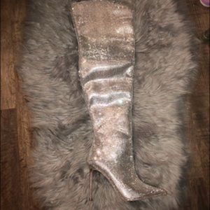 Brand New size 8 1/2 Steve Madden rhinestone boots